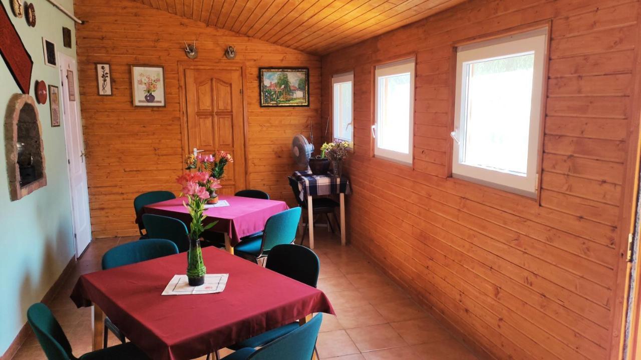 Ópusztaszeri Mózes Vendégház Opusztaszer Exterior foto